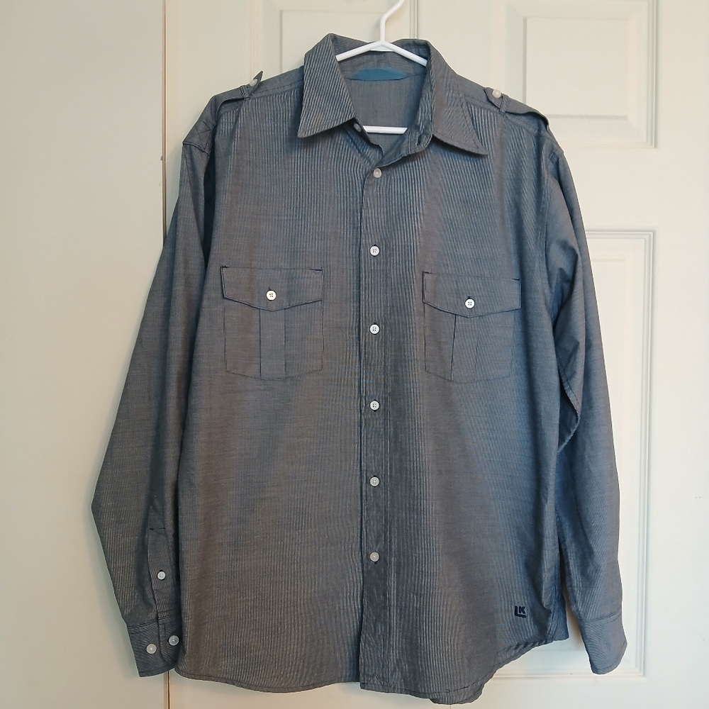 LK Haggar Navy Blue Cotton Blend Button Up Longsleeve Size Medium (M)